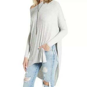 We The Free Size  XS Women's Off-Shoulder Gray Top